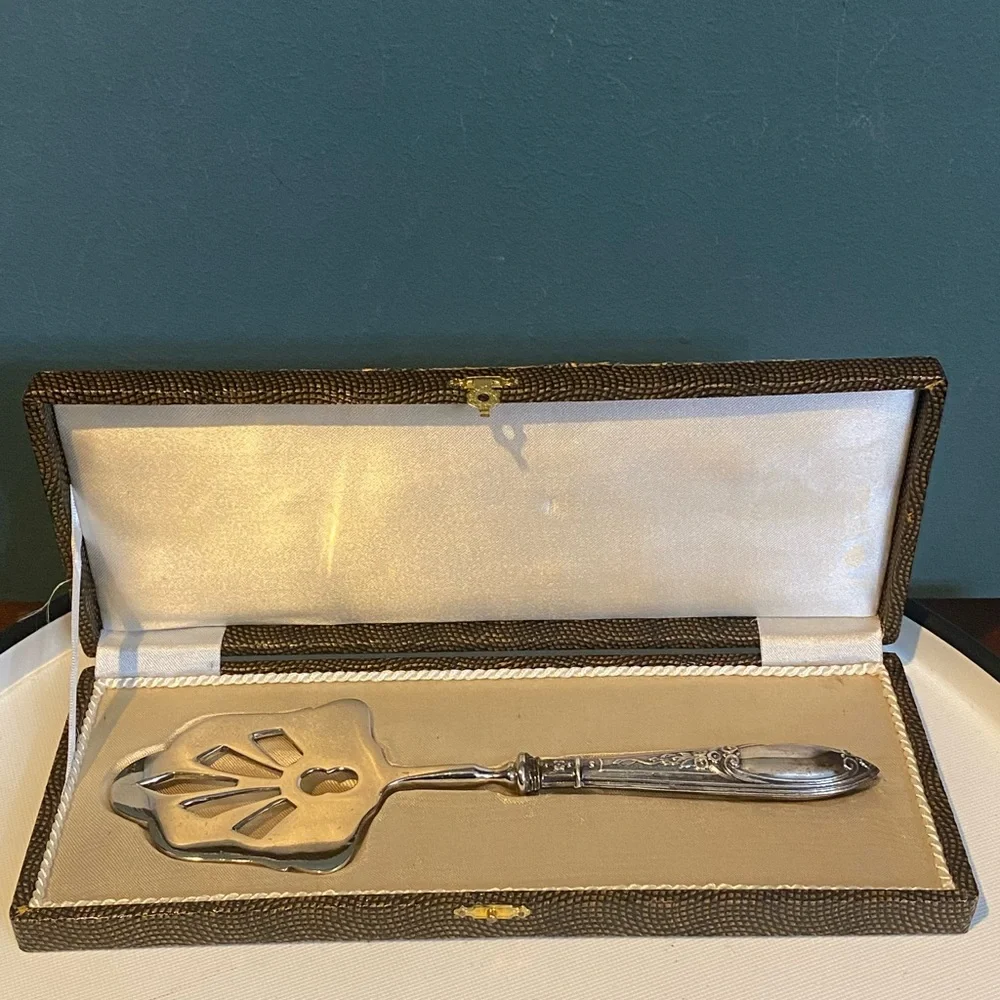 Vintage Pastry Cake Petit Four Server In Original Box